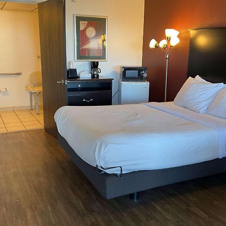 Baymont By Wyndham Petoskey Motel Dış mekan fotoğraf