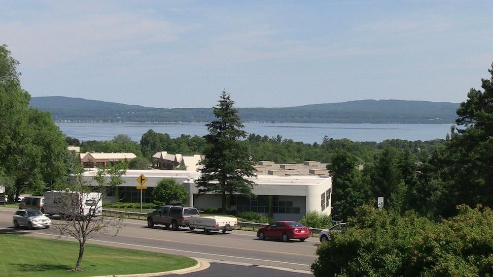 Baymont By Wyndham Petoskey Motel Dış mekan fotoğraf