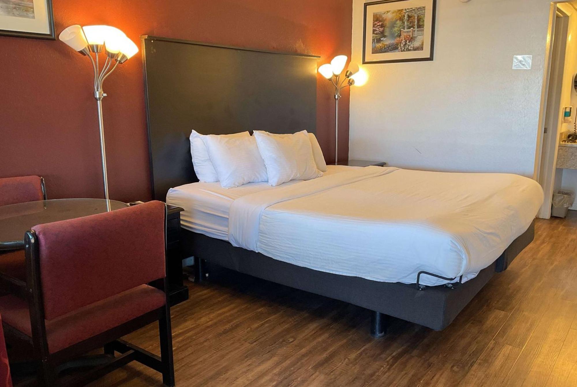 Baymont By Wyndham Petoskey Motel Dış mekan fotoğraf