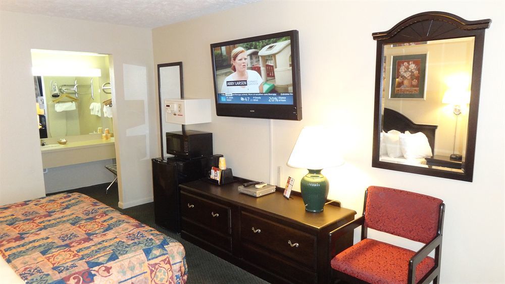 Baymont By Wyndham Petoskey Motel Dış mekan fotoğraf