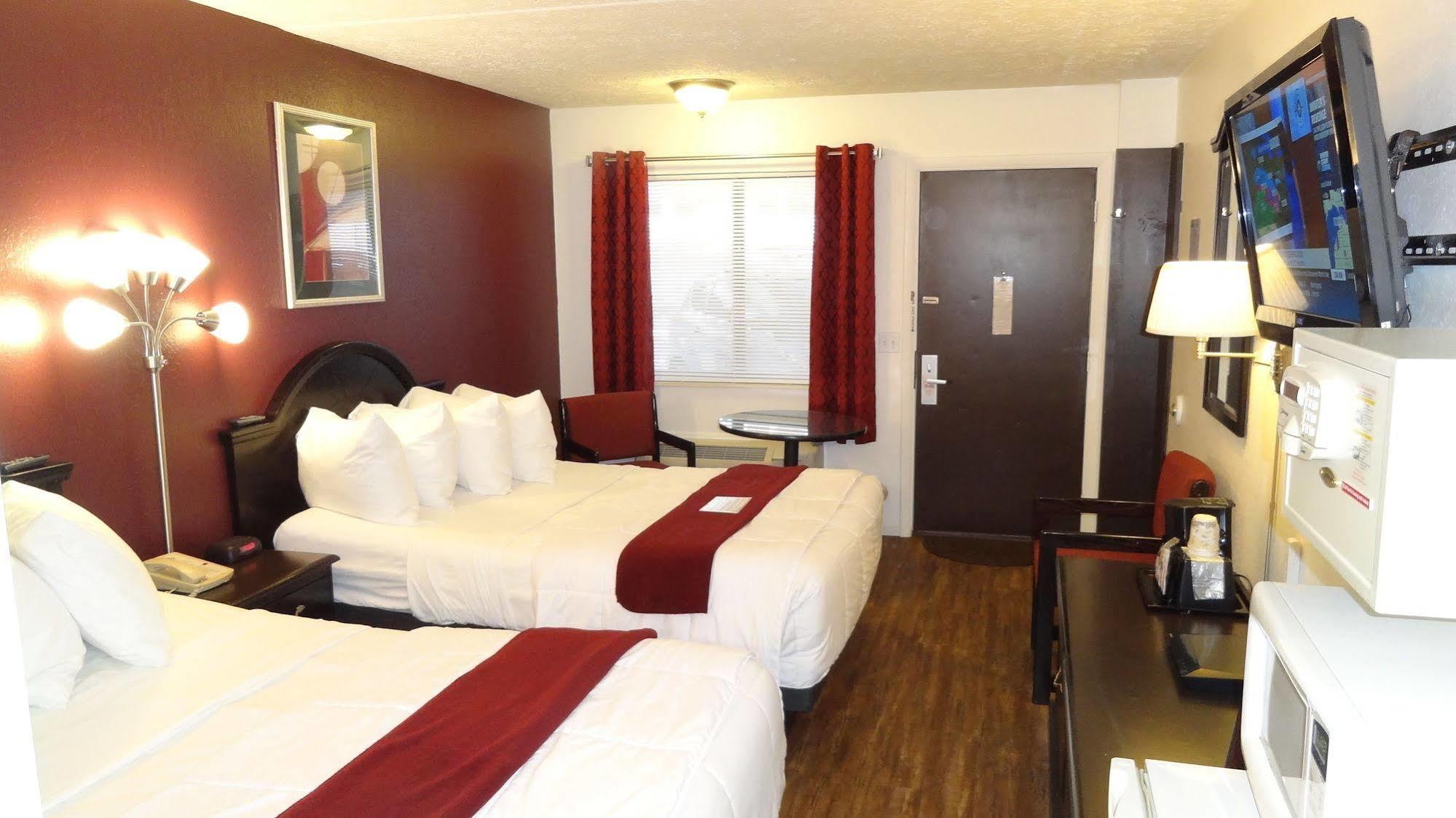 Baymont By Wyndham Petoskey Motel Dış mekan fotoğraf