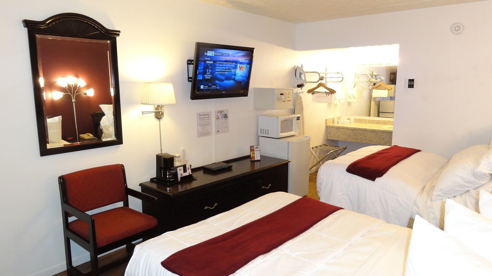 Baymont By Wyndham Petoskey Motel Dış mekan fotoğraf