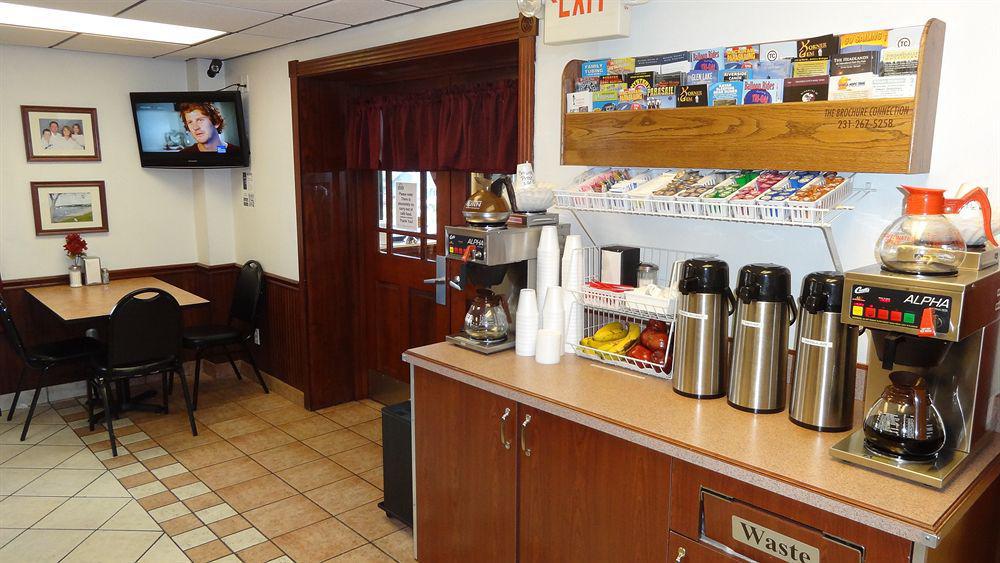 Baymont By Wyndham Petoskey Motel Dış mekan fotoğraf